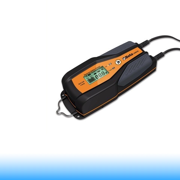 Beta 1498/4A 6-12 V autó-motor elektronikus akkumulátortöltő